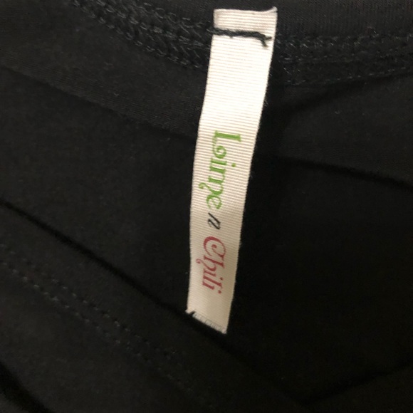 Black rayon/spandex top size small - Picture 3 of 4